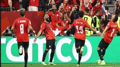 كاف يعلن طاقم حكام كيني لإدارة مباراة مصر وأنجولا