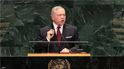 ملك الأردن يحذر من محاولات محو الوجود الفلسطيني