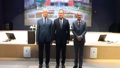 وزير التعليم العالي يتفقد مقر جامعة سنجور ببرج العرب بالإسكندرية