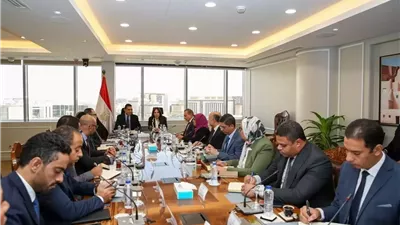 وزيرة الإسكان تبحث مع وزير الشباب تعزيز التعاون في ملفات مراكز الشباب والمدن الجديدة