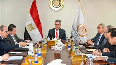 وزير التموين يتابع طرح 18 سلعة جديدة بمبادرة خفض الأسعار