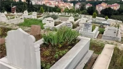القبر إما روضة إما حُفرة..فكيف ينجو المسلم من عذابه؟