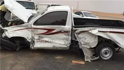 إصابة 4 أثر إنقلاب سيارة ربع نقل على الطريق الصحراوى الغربي بإسنا