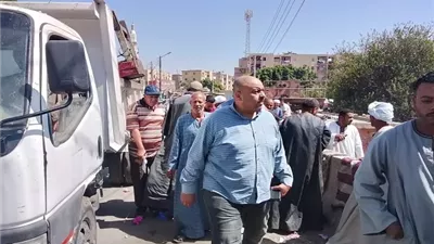 محافظ أسيوط: رفع الإشغالات والتعديات من شوارع وميادين صدفا