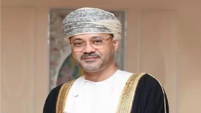 وزير الخارجية العماني: نتمسك بالحوار لتجاوز أزمات المنطقة
