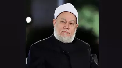 الفرق بين وسوسة الشيطان ودعوة النفس..يُبينه د.علي جمعة