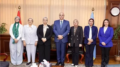 المستشارة أمل عمار تبحث مع محافظ الإسكندرية دعم وتمكين المرأة