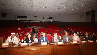 طلاب كورال جامعة المنيا يتألقون في أسبوع شباب الجامعات