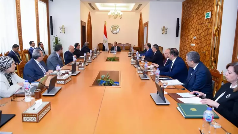 وزير الخارجية بدر