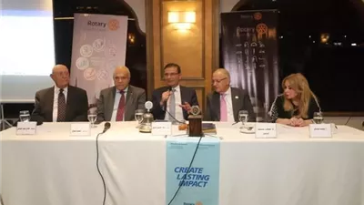 وزير الزراعة يستعرض خطط تعزيز الأمن الغذائي والتحول الأخضر