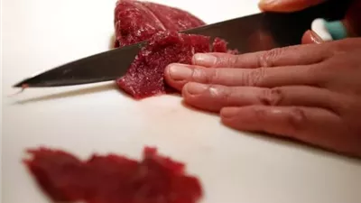 مركب طبيعي في اللحوم الحمراء يرتبط بزيادة خطر السكري