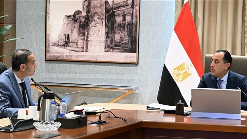 رئيس الوزراء ورئيس الرقابة المالية