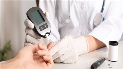 مرض السكري.. مضاعفاته وطرق الوقاية ونظام غذائي مناسب للحفاظ على صحة المرضى