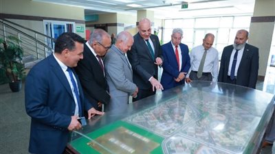 رئيس جامعة السادات يستقبل لجنتي الاعتماد المؤسسى والبرامجي وعلمية البورد البيطري