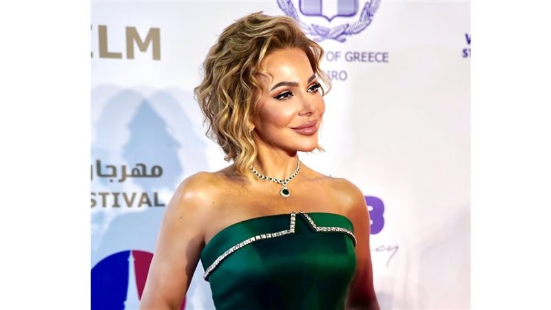 الفنانة السورية سوزان