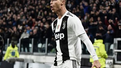 رونالدو: ميسي سبب تألقي في مسيرتي الكروية