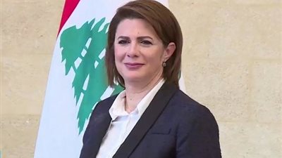 تعليق صادم من وزيرة الداخلية اللبنانية على استقالة الحريري
