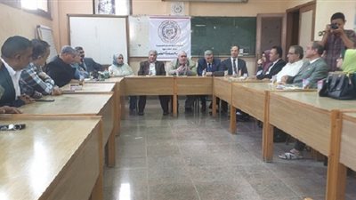 إعلام القليوبية وجمعية الصحفيين ينظمان الصالون الثقافي لمؤلف كتاب حكايات تحت شجرة التوت