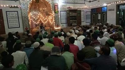 منظمة خريجى الأزهر بباكستان تحتفل بذكرى مولد سيد الخلق