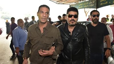 موقف غريب تعرض له باسم سمرة فى جنازة هيثم زكى