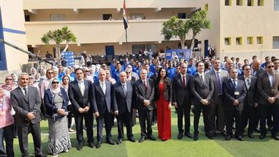 عز: طلاب المدارس الفندقية خط الدفاع الأول للصناعة