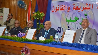 كلية الشريعة والقانون بأسيوط تحتفل بالمولد النبوي الشريف