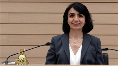 انتخاب مصرية الأصل رئيسة مشاركة لكتلة اليسار في البرلمان الألماني