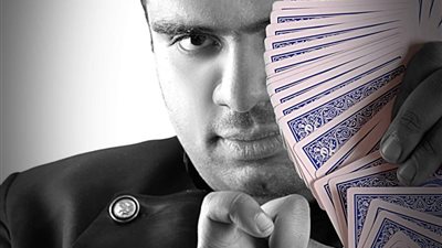 كشف حقيقة خداع الساحر عزام من قبل جمعية السحرة العالميةI.M.S