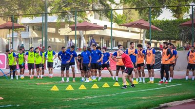 لاعبو الأهلي الدوليون ينتظمون في المران غدا
