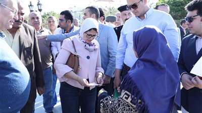 وزيرة الصحة تتفقد مستشفى رأس سدر المركزي وتوجه بتوفير قسطرة قلب