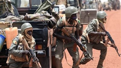 مصرع عسكريين ماليين وإصابة 6 آخرين فى هجوم إرهابى