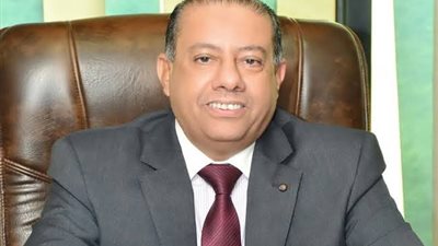 وزير المالية يجدد ندب عبد العظيم حسين رئيساً لمصلحة الضرائب