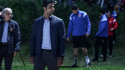 مهند مجدى يطمئن على استعدادات الأهلى في جلسة مع عبد الحفيظ