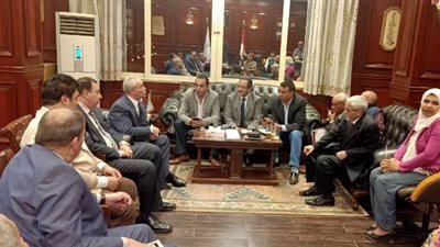 محافظ الاقصر فى لقائه بالصحفيين : تنظيم دورة لدعم لدور النقابة الوطنى وتنشيط السياحة..صور