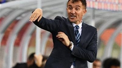 ميتشو يفاجىء مازيمبى بطريقة لعب جديدة للزمالك