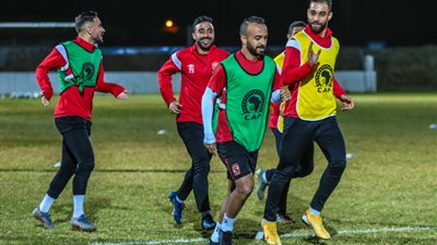 تقسيمة قوية للاعبي الأهلي في المران الثاني بتونس