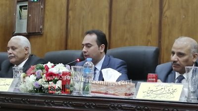 نائب وزير التعليم لمعلمي أسيوط : كلنا مؤقتين في وظائفنا مثل الجندي لخدمة اهالينا ووطننا الغالي
