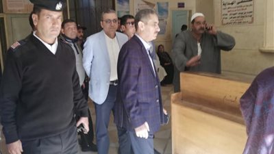 في زيارة مفاجئة.. محافظ الغربية يتفقد مستشفى قطور المركزى| صور