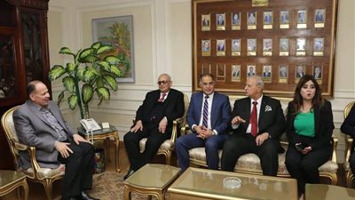 بالصور.. محافظ أسيوط يستقبل رئيس حزب الوفد