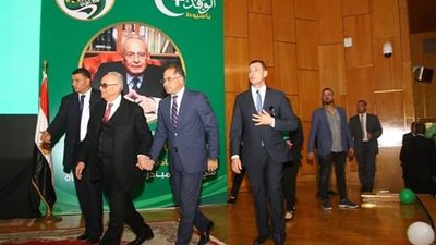 استقبال حافل لرئيس حزب الوفد في جامعة أسيوط
