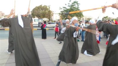 عروض فنية شعبية مصرية وأفريقية بطريق كورنيش النيل في أسوان..صور