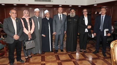 محافظ بني سويف يستقبل وفدى بيت العائلة المصرية و مطرانية ببا