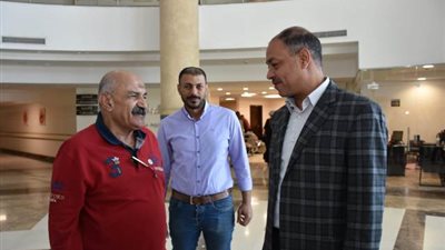 رئيس جهاز مدينة طيبة الجديدة يزور مستشفى شفاء الأورمان بالأقصر