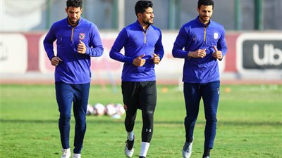 تصعيد حارس شباب الاهلى للتدريبات الجماعية مع الفريق الاول