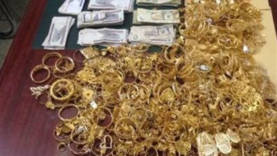 سيدة تستعين بعشيقها لسرقة أموال ومجوهرات شقيقتها بالهرم