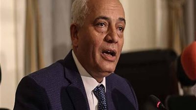 رئيس قطاع التعليم يجيب على أهم 7 أسئلة بشأن امتحانات الصف الأول الثانوي