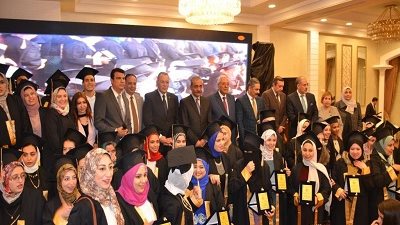 جامعة القناة تحتفل بيوم الصيدلى وتكرم الحاصلين على الدكتوراة والماجستير والخريجين الجدد