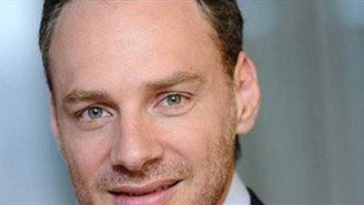 محلل اقتصادي : لبنان يعاني من نفاذ الوقود والطعام