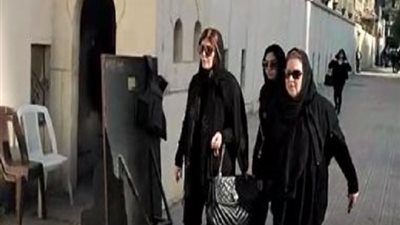 نجوم الفن يشاركون فى جنازة المخرج سمير سيف.. صور