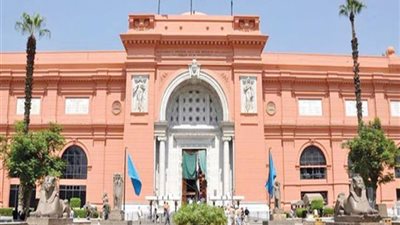 الآثار:فرحتنا تكمل بيكم